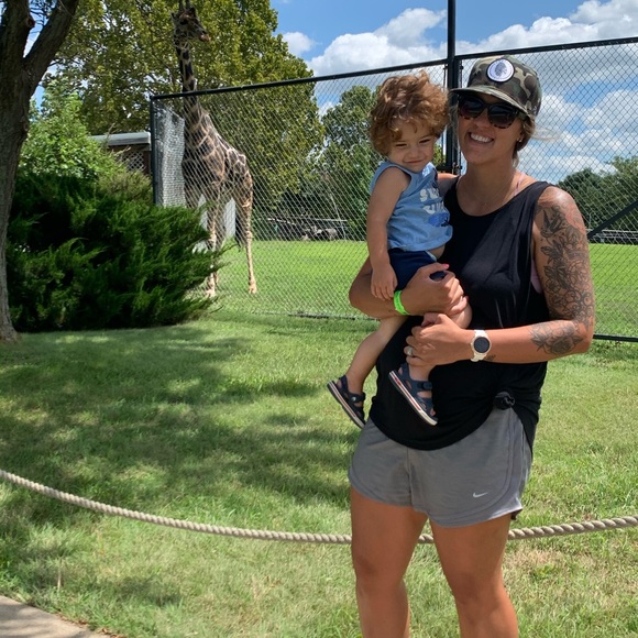 Meet your Posher, Bailey - Picture 3 of 4